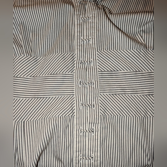 Unique details! Etcetera black & white striped dressy shirt - Size 14 - Picture 4 of 10